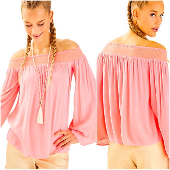Lilly Pulitzer Tops - NWT Lilly Pulitzer OffShldr Katya Top Coral Reef M